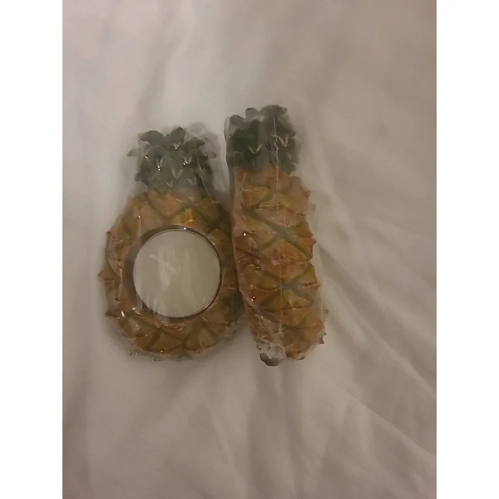 2 Resin Pineapple Tealight‎ Candle Holders